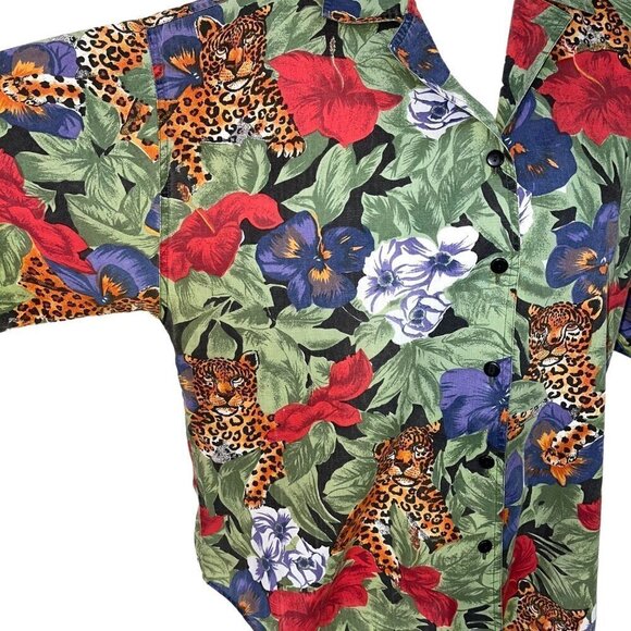 Caribou Womens Camp Shirt Green Size Medium Vintage Floral Leopard Print Button - Picture 6 of 12